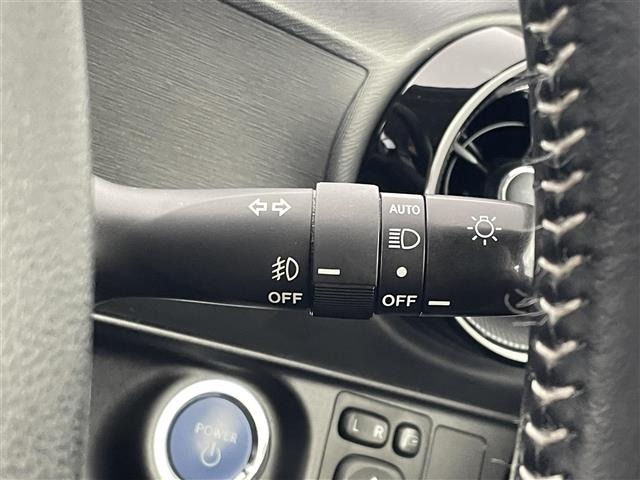 Toyota AQUA 2017 8237504-7