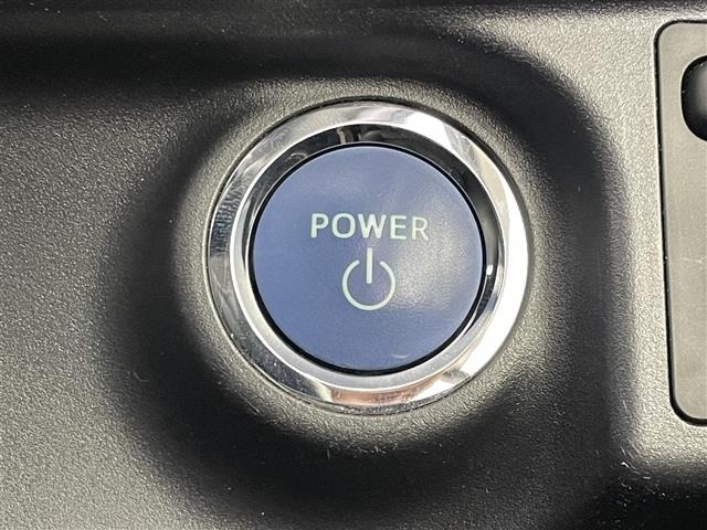 Toyota AQUA 2017 8237504-9