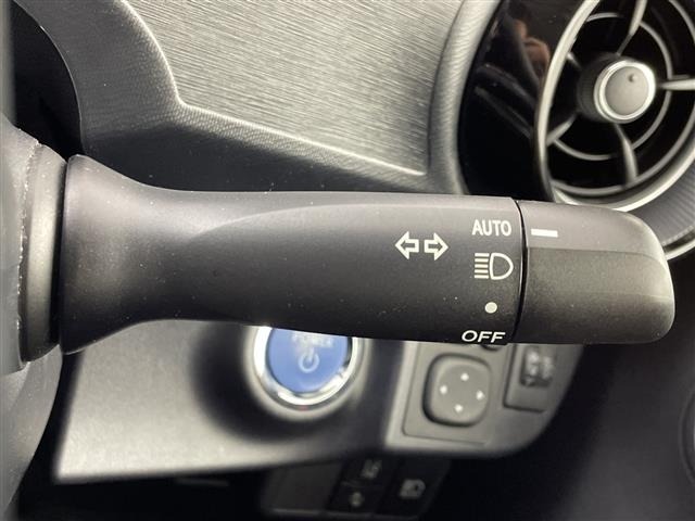 Toyota AQUA 2018 8237520-12