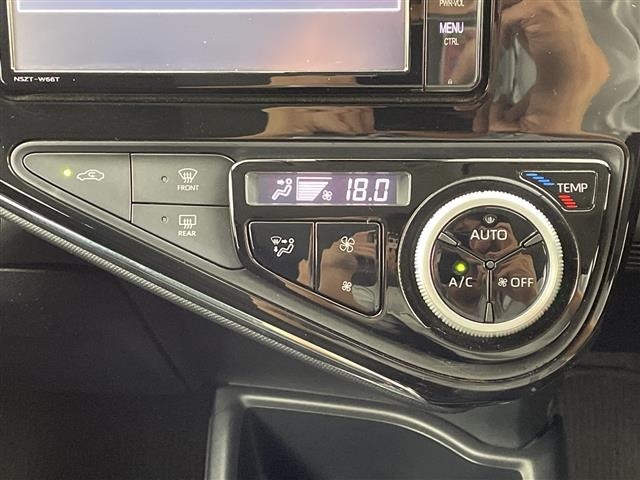 Toyota AQUA 2018 8237520-2
