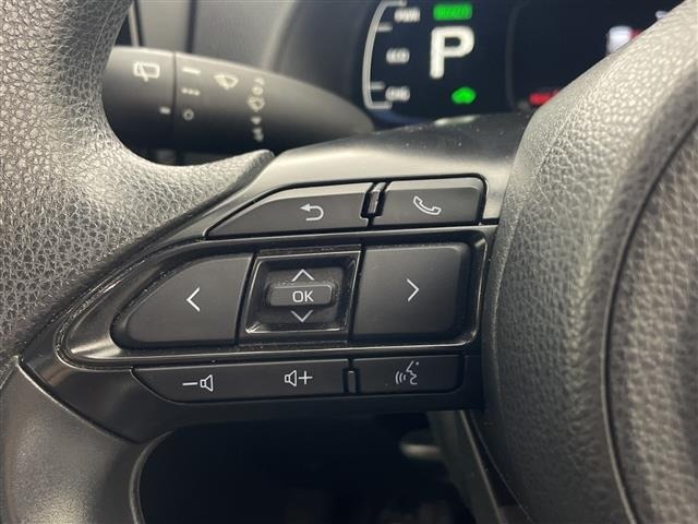 Toyota AQUA 2023 8237521-4