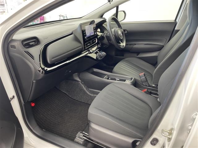 Toyota AQUA 2023 8237521-8