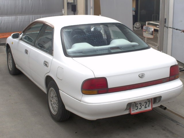 Nissan BLUEBIRD 1995 8237941-1