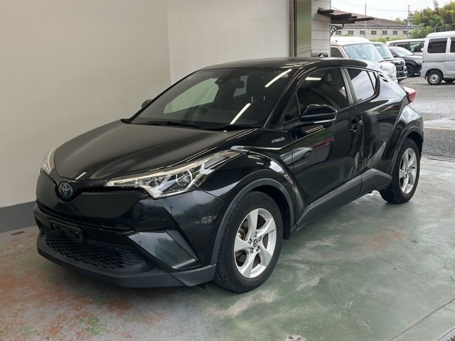 Toyota C-HR 2018 8240202-0
