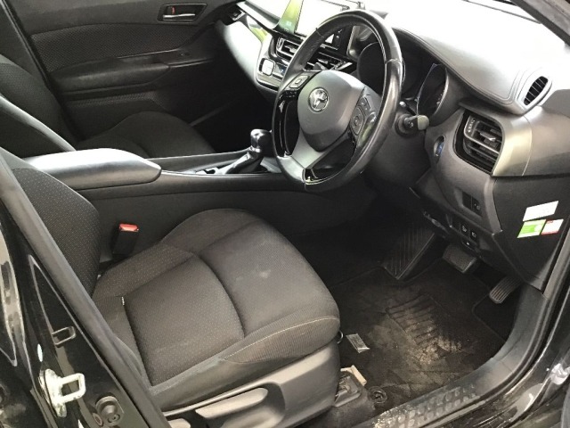 Toyota C-HR 2018 8240202-5