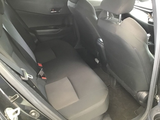 Toyota C-HR 2018 8240202-6