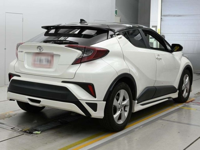 Toyota C-HR 2019 8240217-1