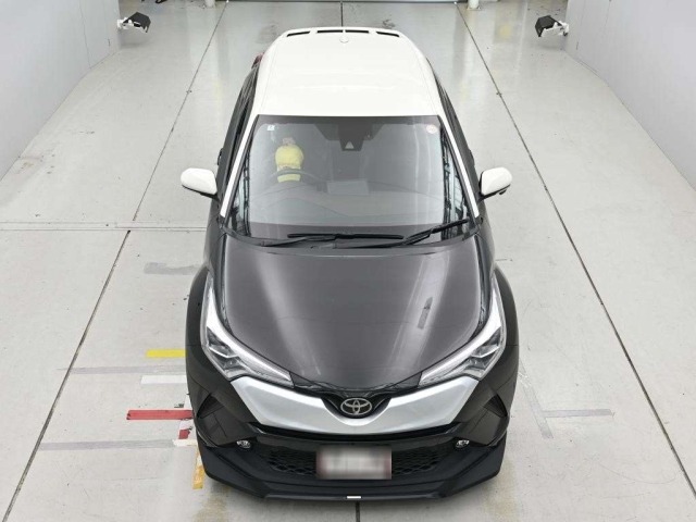 Toyota C-HR 2018 8240218-7