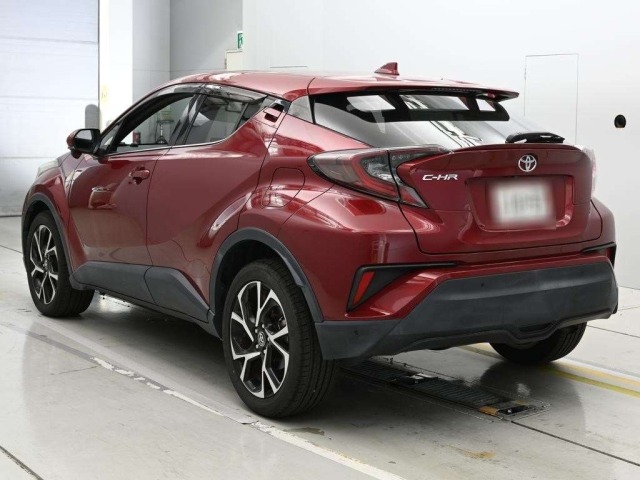 Toyota C-HR 2016 8240220-6