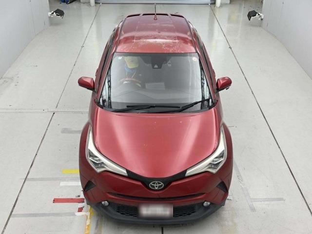 Toyota C-HR 2016 8240220-7