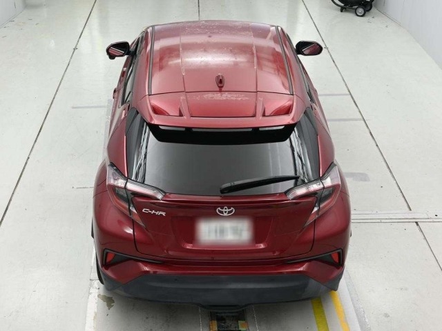 Toyota C-HR 2016 8240220-8