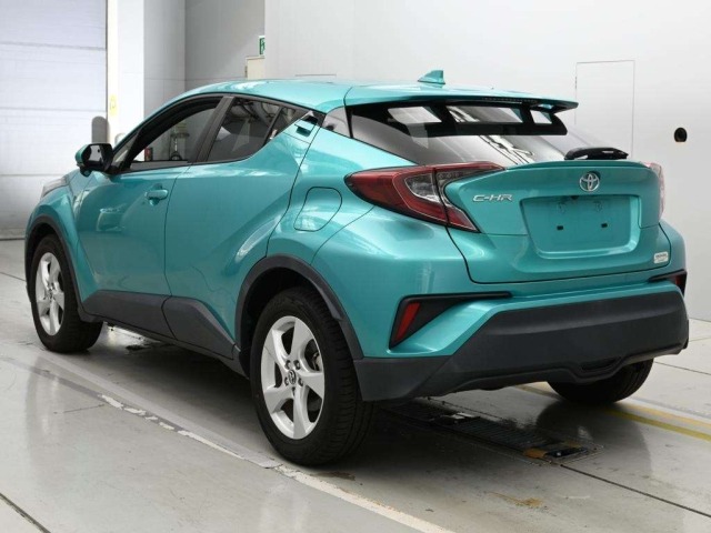 Toyota C-HR 2018 8240224-6