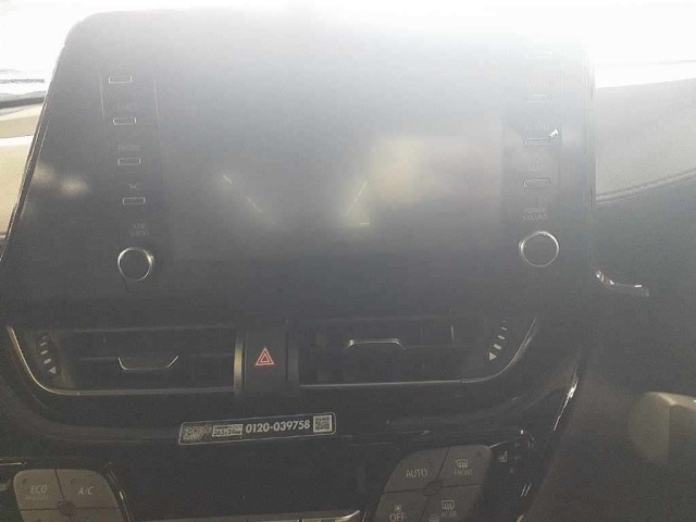 Toyota C-HR 2021 8240225-12