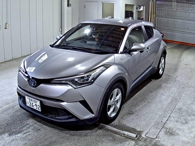 Toyota C-HR 2018 8240227-4