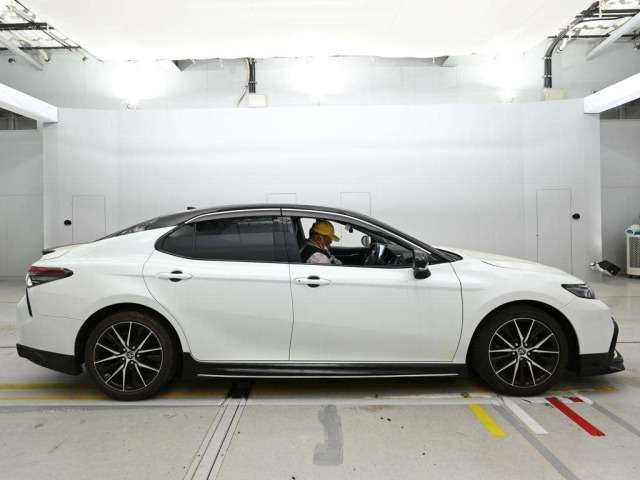 Toyota CAMRY 2023 8240745-3
