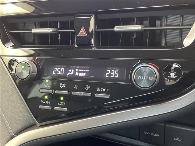 Toyota CAMRY 2022 8240878-11