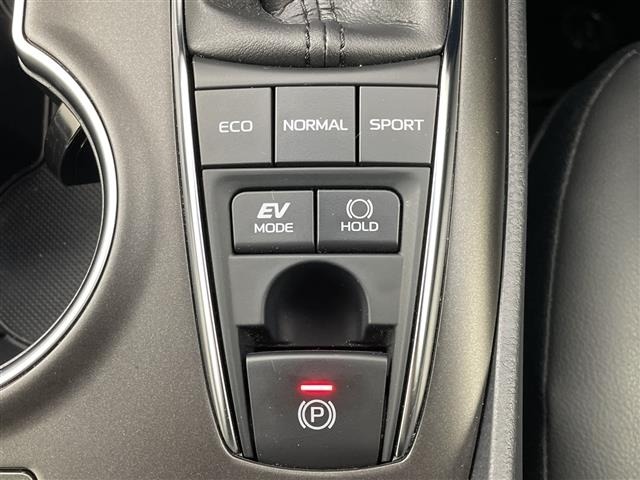 Toyota CAMRY 2022 8240878-12
