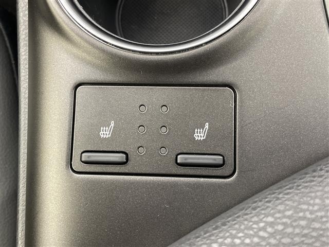 Toyota CAMRY 2022 8240878-22
