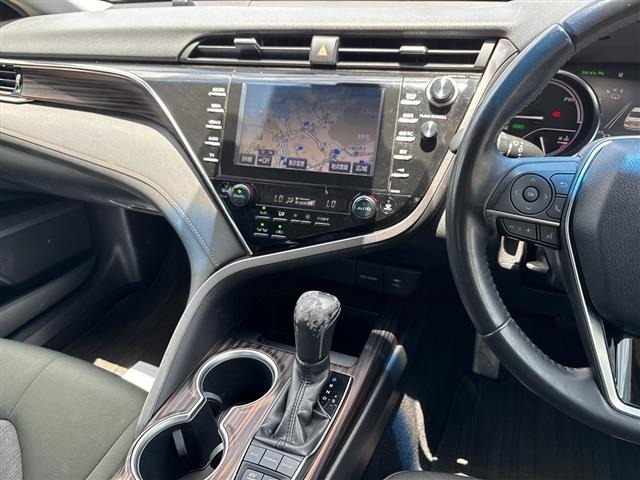 Toyota CAMRY 2017 8240880-11