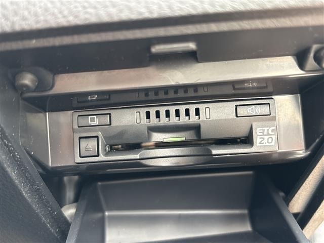 Toyota CAMRY 2017 8240880-19