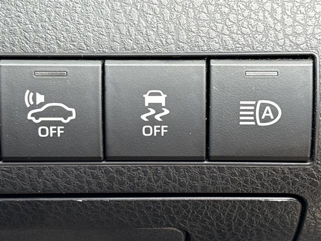 Toyota CAMRY 2017 8240880-3