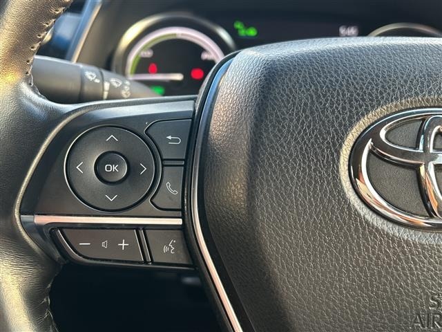 Toyota CAMRY 2019 8240897-21