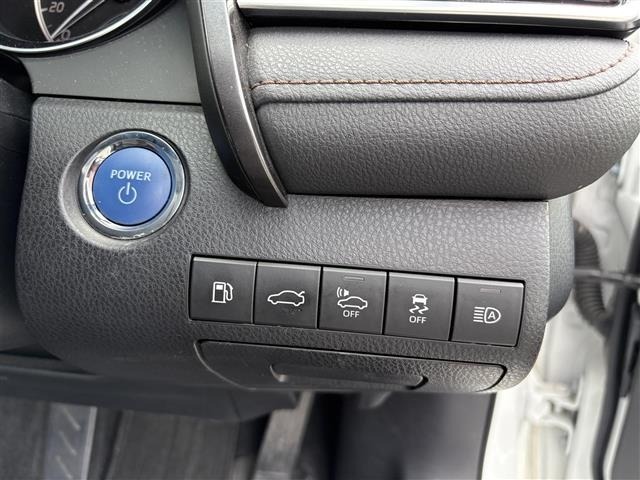 Toyota CAMRY 2017 8240909-11