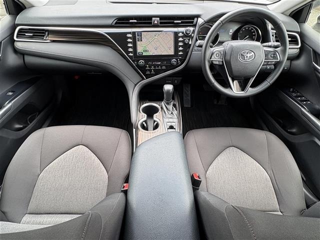 Toyota CAMRY 2017 8240909-5