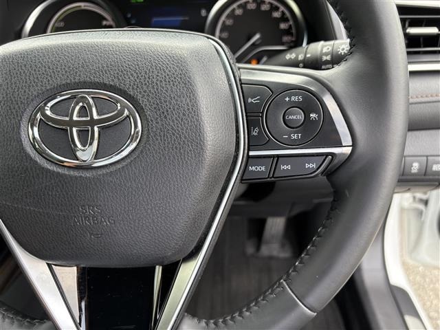Toyota CAMRY 2017 8240909-9