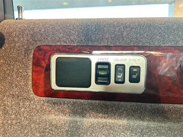 Toyota CENTURY 1999 8244369-11