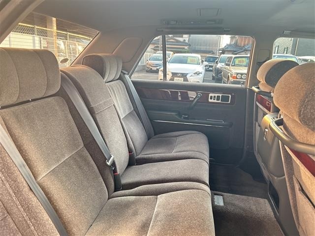 Toyota CENTURY 1999 8244369-6