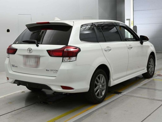 Toyota COROLLA FIELDER 2017 8242508-1