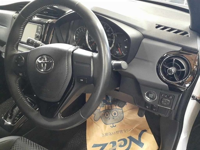 Toyota COROLLA FIELDER 2017 8242508-9