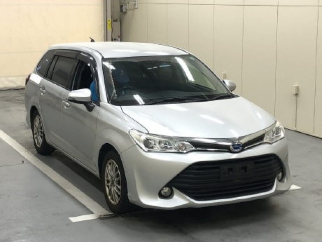 Toyota COROLLA FIELDER 2015 8242556-0