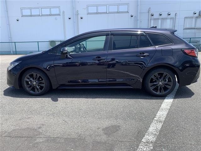 Toyota COROLLA TOURING 2022 8248192-2