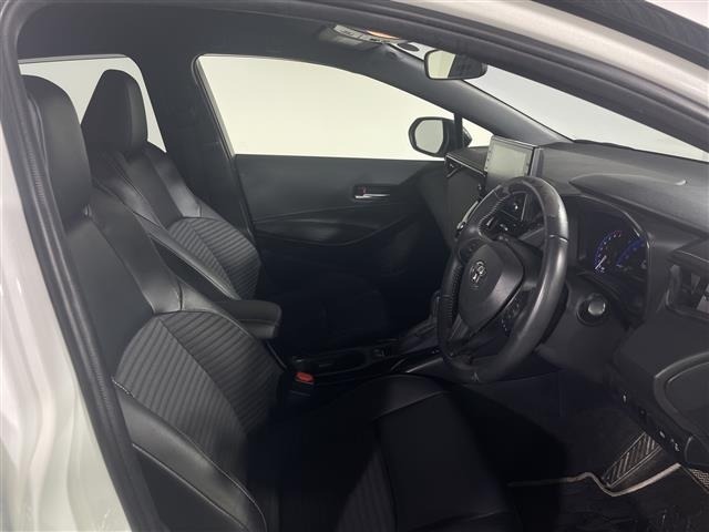 Toyota COROLLA TOURING 2021 8248198-6