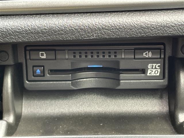 Toyota CROWN MAJESTA 2017 8244080-22