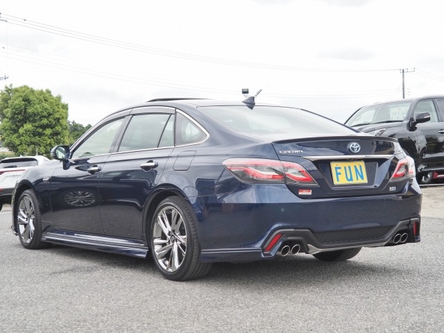 Toyota CROWN 2021 8243194-5