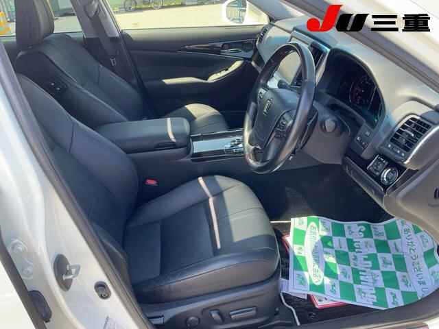 Toyota CROWN 2017 8243218-4