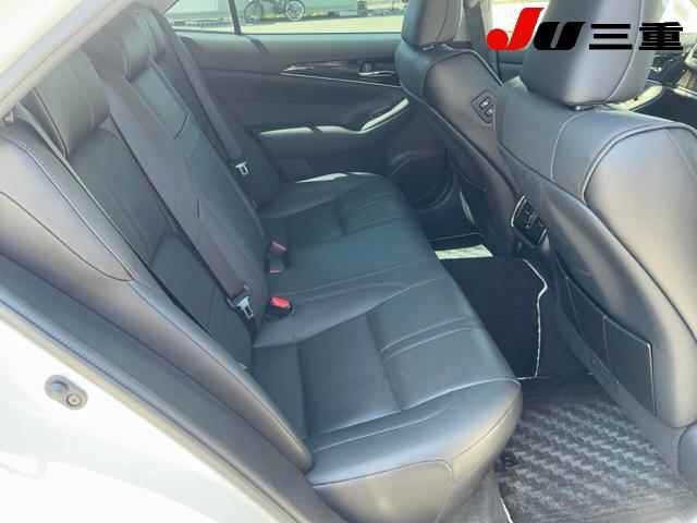 Toyota CROWN 2017 8243218-5