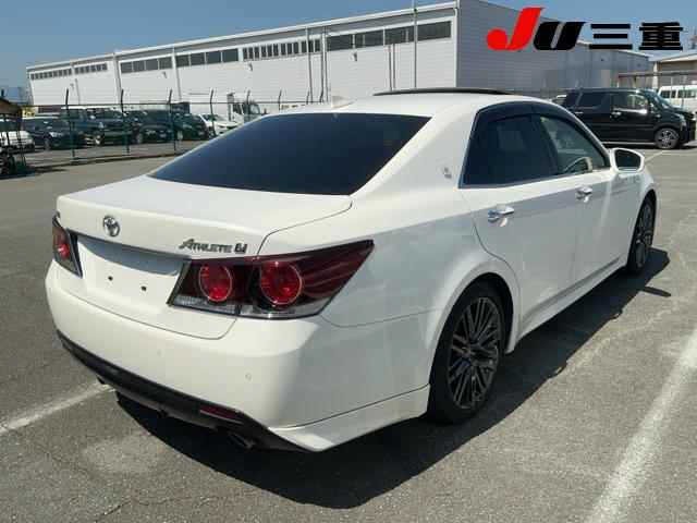 Toyota CROWN 2017 8243218-6