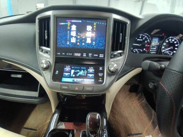 Toyota CROWN 2016 8243219-11