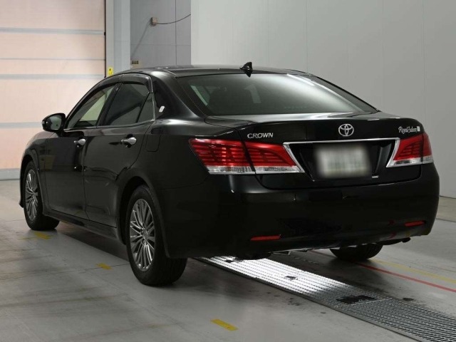 Toyota CROWN 2016 8243224-6