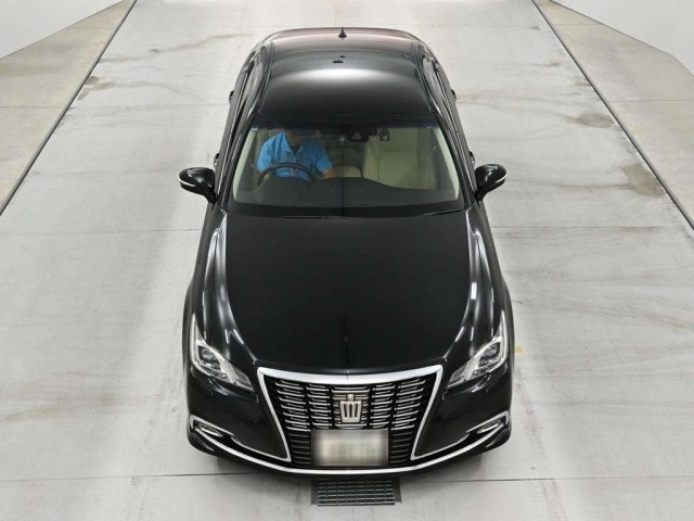 Toyota CROWN 2016 8243224-7