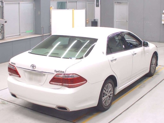 Toyota CROWN 2012 8243230-1