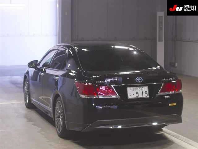 Toyota CROWN 2013 8243240-1