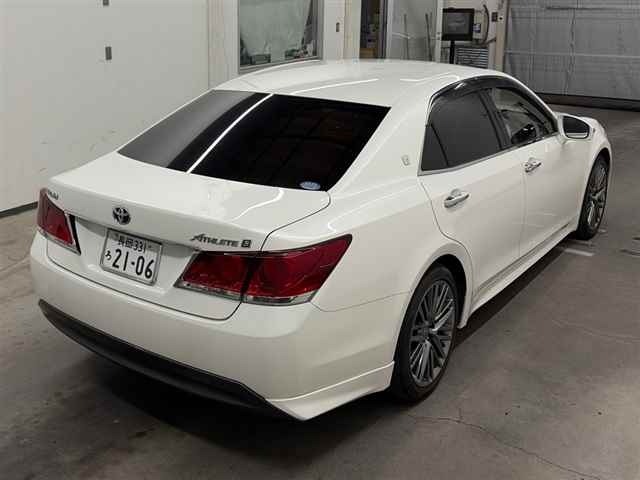 Toyota CROWN 2013 8243271-5