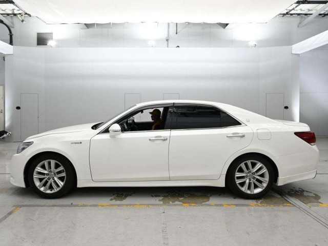 Toyota CROWN 2015 8243295-4