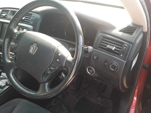 Toyota CROWN 2005 8243296-9