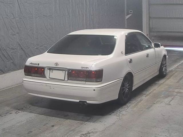 Toyota CROWN 2000 8243298-1